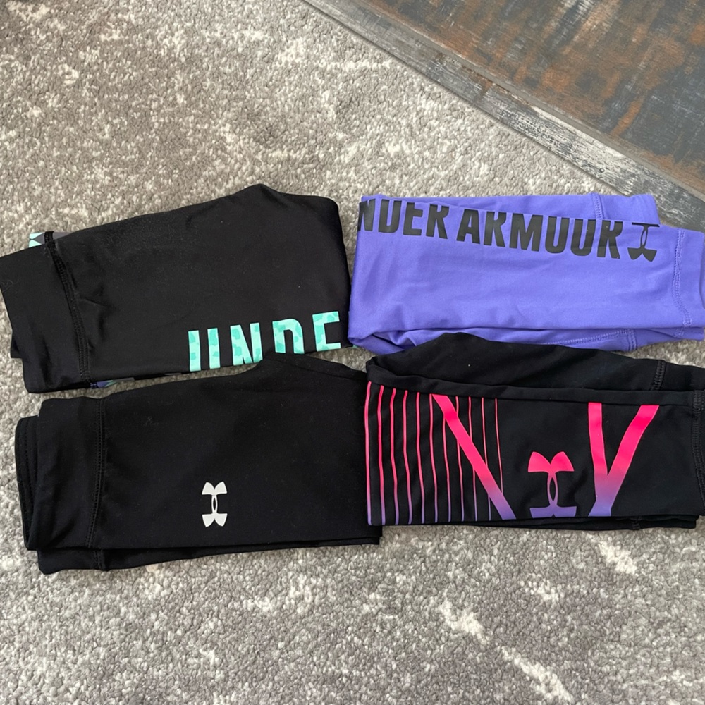 Under Armour Girl’s Set of 4 Pants. Size 3T.